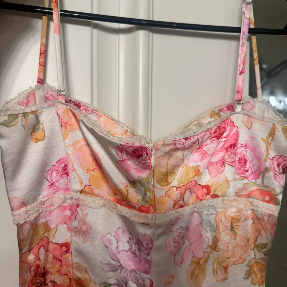HOUSE OF CB Josefina dress - Picture 5 of 5